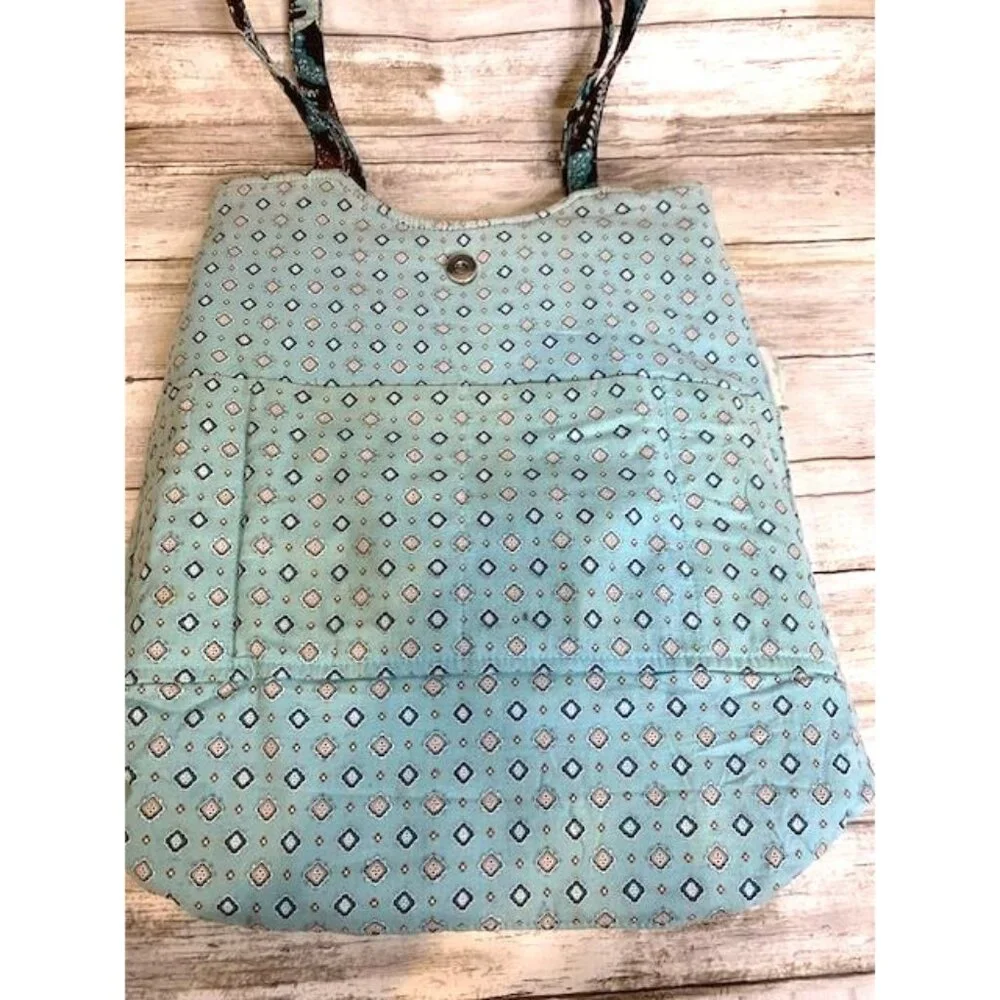 Vera Bradley this spacious